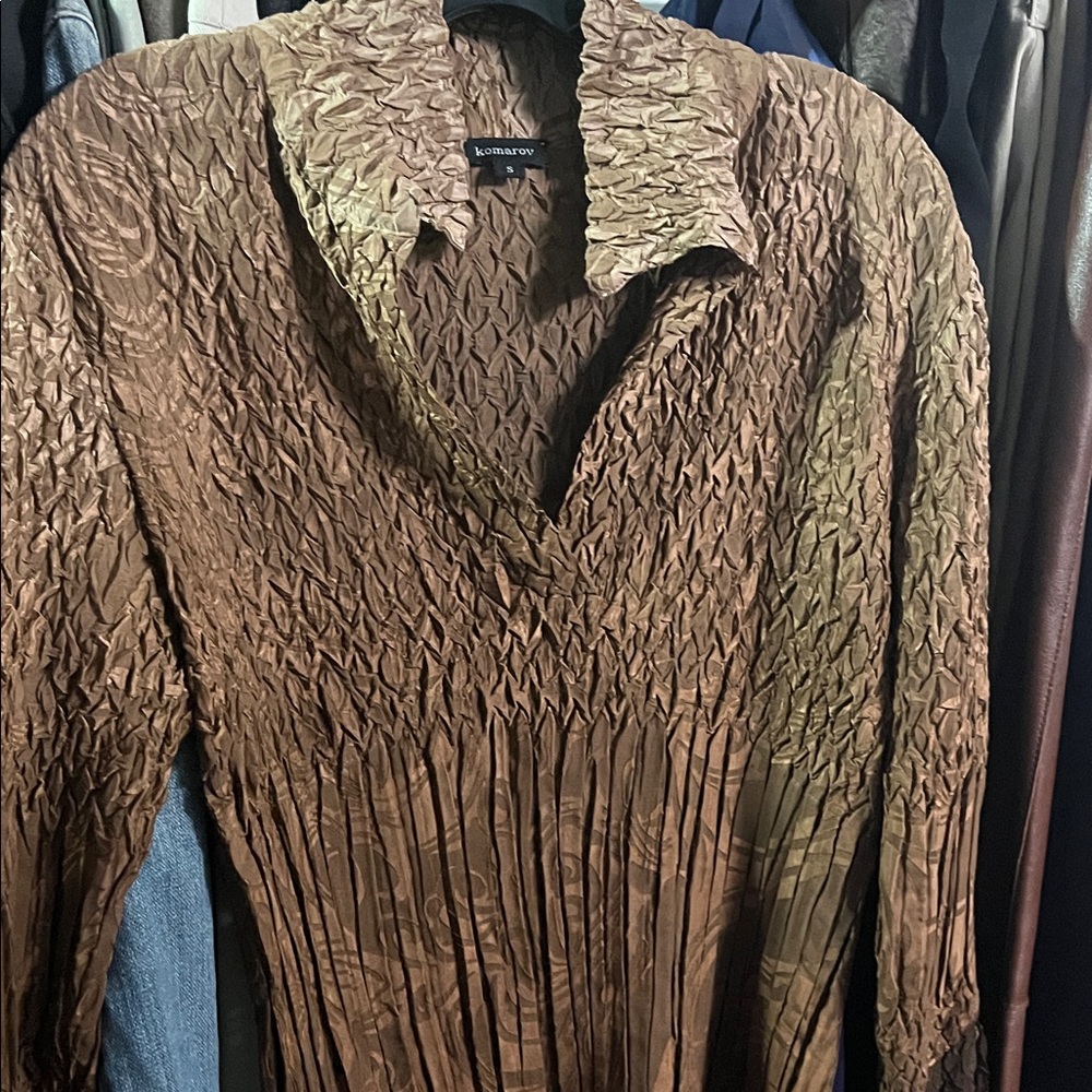Komarov Textured Tan Top